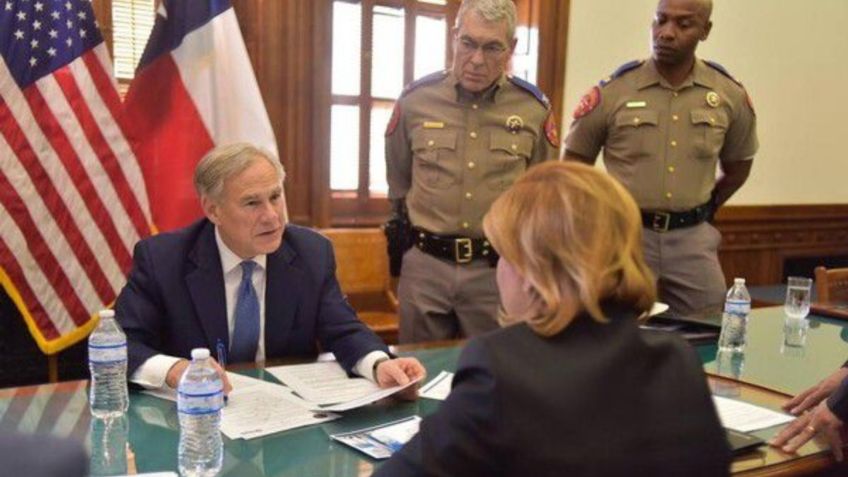 Texas y Chihuahua firman convenio para agilizar el cruce de tractocamiones