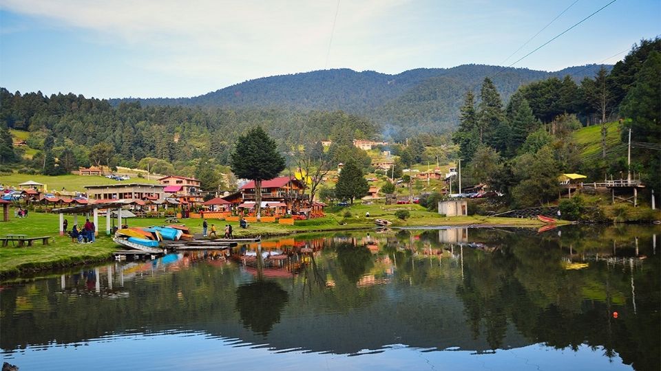 Tras la permanencia en semáforo verde, vacacionistas acuden al parque para divertirse