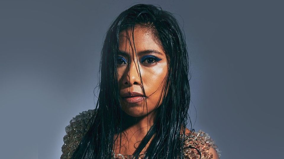 Es actriz y modelo. FB yalitza aparicio