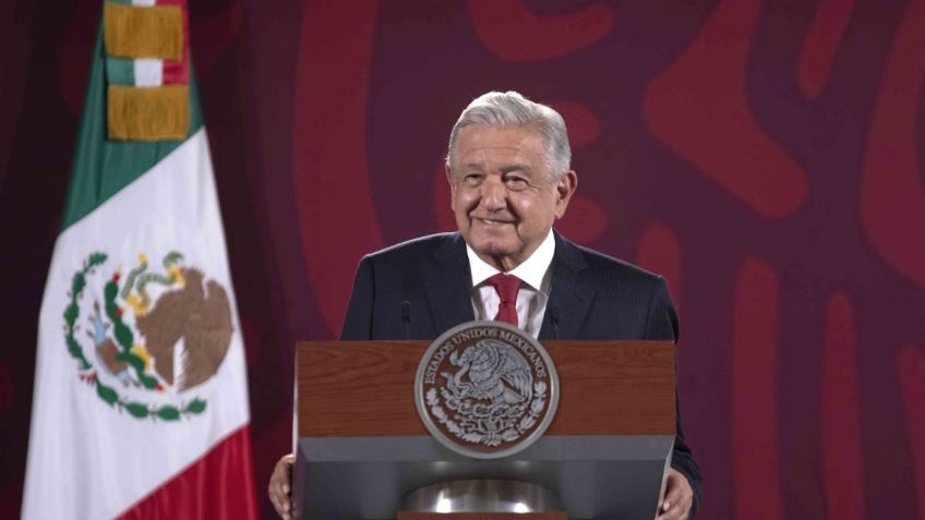 "Son paleros del PAN": AMLO se burla del PRI por votar contra la Reforma Eléctrica | VIDEO