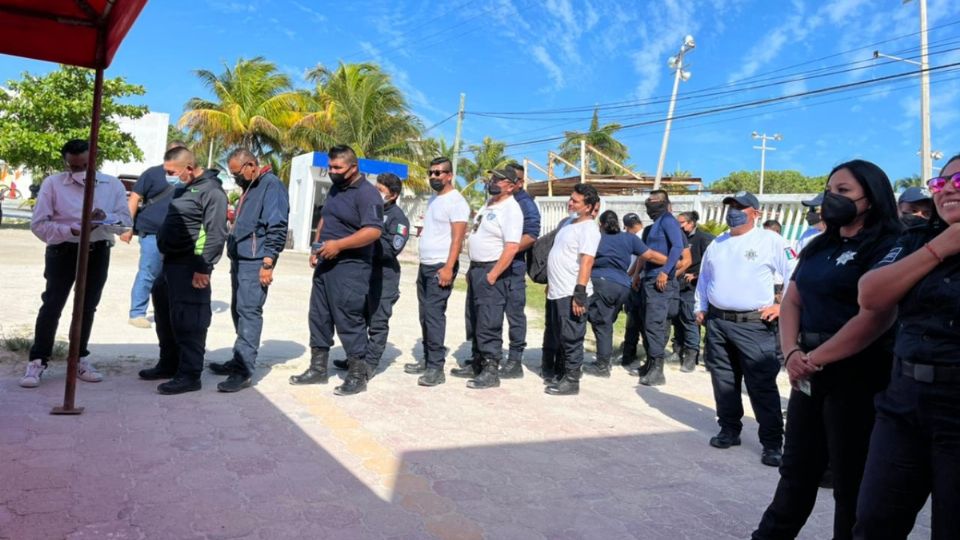 Examen sorpresa a policías de Quintana Roo