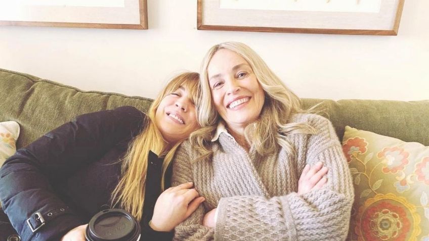 'Me salieron mocos y lloré': Kaley Cuoco revela la triple cachetada que le dio Sharon Stone