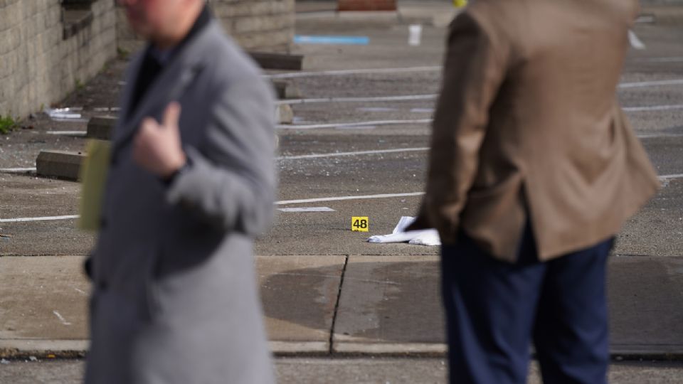 Las escena del crimen tras un tiroteo en Pittsburgh.