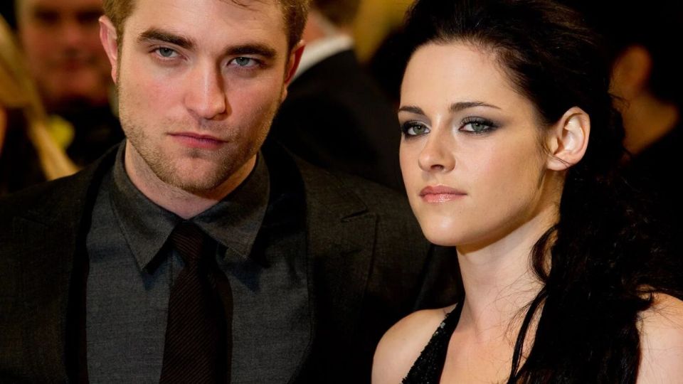 Robert Pattinson y Kristen Stewart protagonizaron la saga de 'Crepúsculo' FOTO: Especial