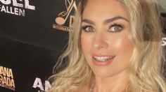 FOTO: Aracely Arámbula impacta con hermoso vestido azul de noche