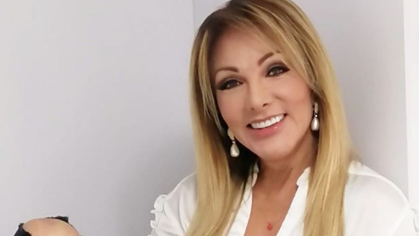 Olivia Collins se luce con jumpsuit juvenil ideal para las mujeres mayores de 60 años: FOTO