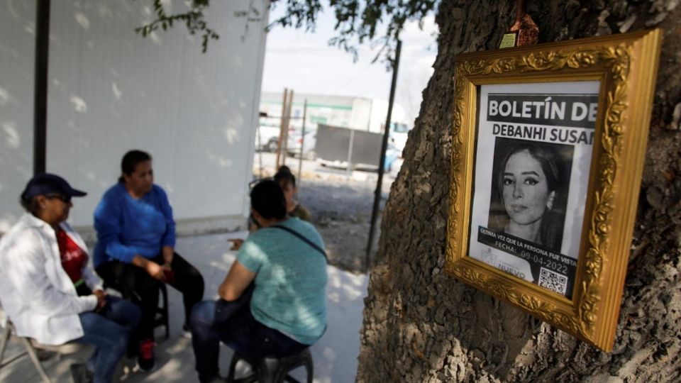 Los carteles con el rostro de Debanhi se han repartido en todo el estado.