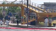 Asesinan a balazos a una mujer que vendía zapatos y ropa de bebé bajo un puente