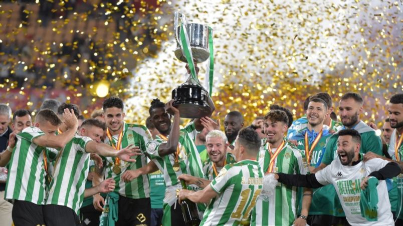 El Betis alza por tercera vez la Copa del Rey