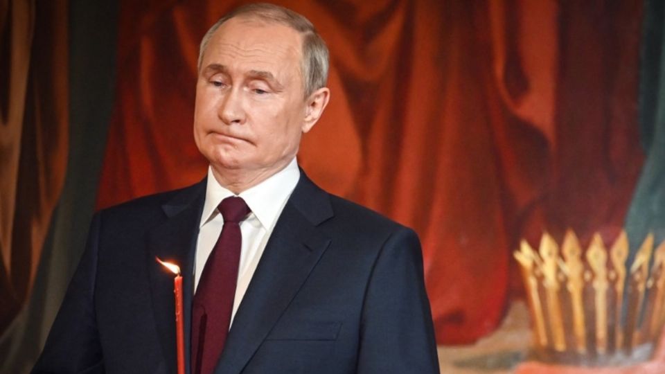 Vladimir Putin asistió este domingo a una misa ortodoxa de Pascua.