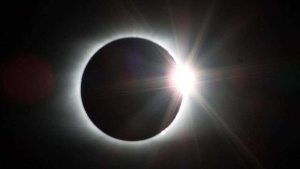 El eclipse de Sol se presentará este sábado 30 de abril.