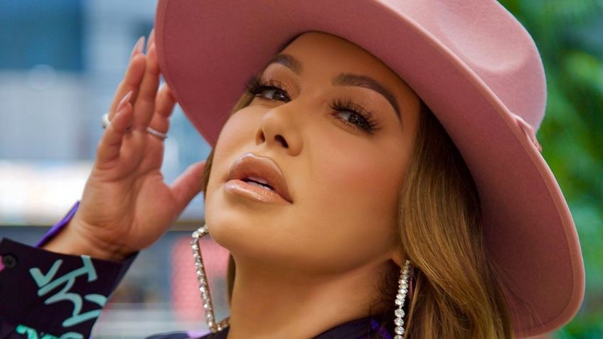 Chiquis Rivera sorprende con atrevido look rosa y melena rubia al estilo Barbie