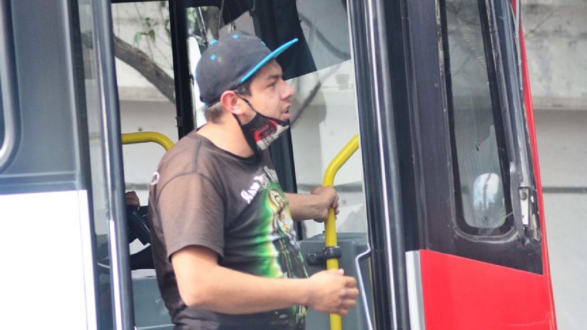 Prohibir gorras y lentes en el transporte: La solución a los asaltos propuesta en el Edomex