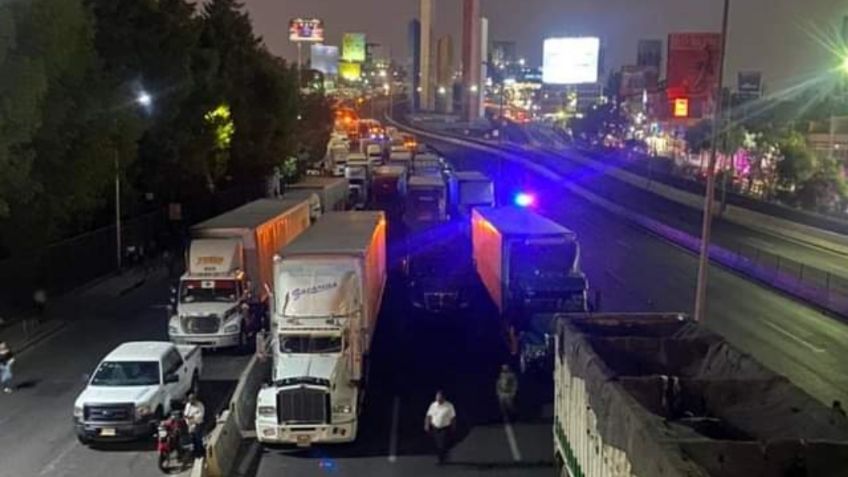 Caos en Periférico Norte Minuto a Minuto: Tras 14 horas de bloqueo, padres de Hugo liberan el paso; mañana se manifestarán de nuevo