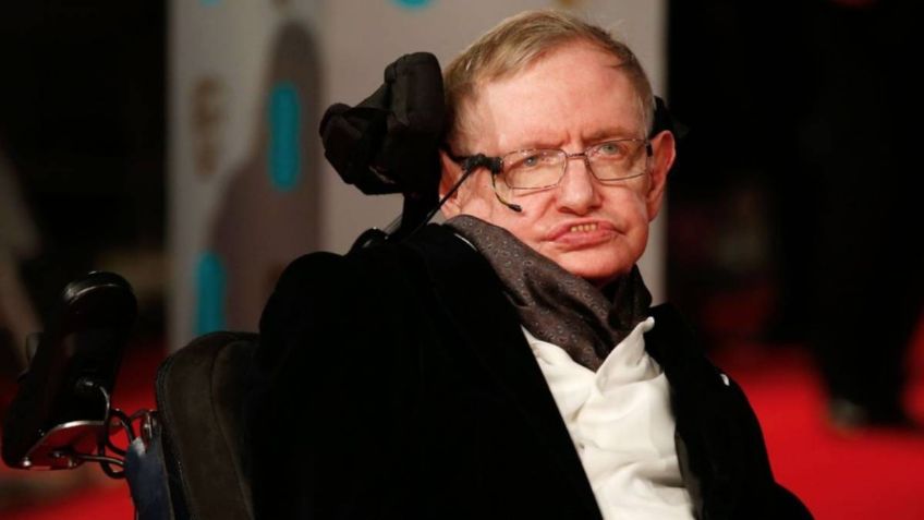 La escalofriante advertencia que lanzó Stephen Hawking sobre hablar con los extraterrestres