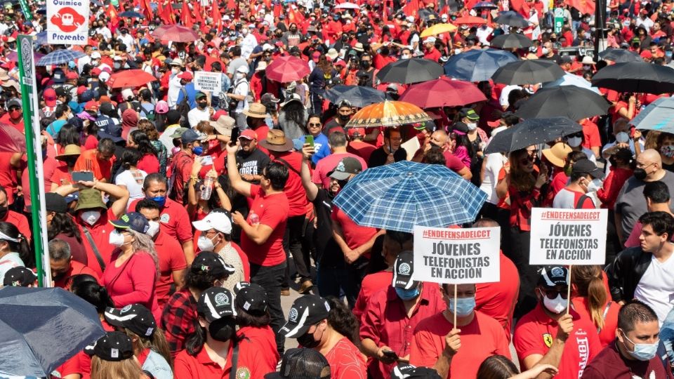 Diversos sindicatos acudieron al Zócalo