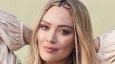 Desde la alberca Hilary Duff posa sin ropa para portada de revista y enciende las redes