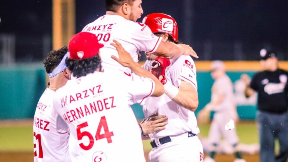 La novena jarocha vence 3-2 en el Estadio Beto Ávila