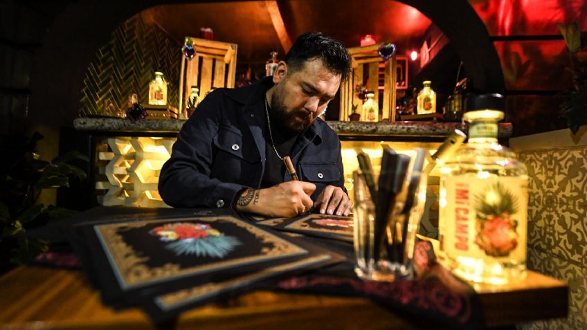 Raúl Urías, el artista detrás de la etiqueta de Tequila Mi Campo