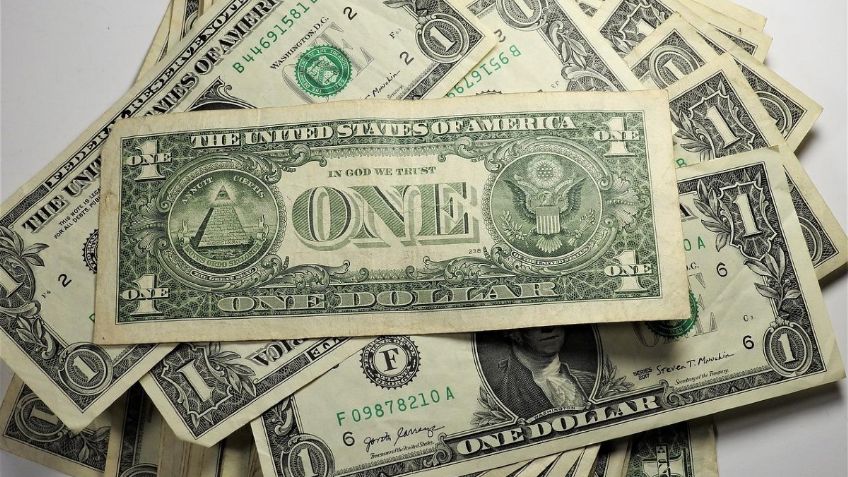 El dólar se deprecia y baja a los 16.66 pesos en México hoy viernes 17 de mayo