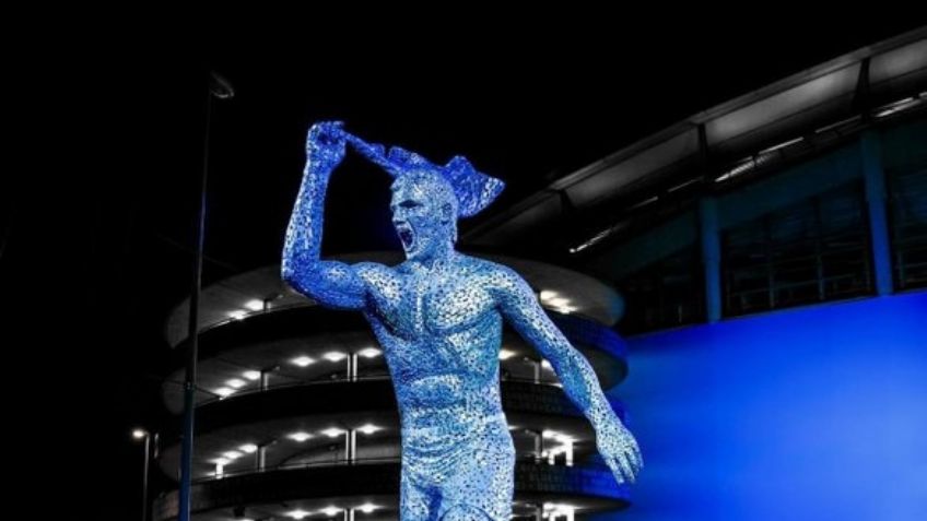 "Alta estatua, eh": Manchester City rinde homenaje al "Kun" Agüero con monumental escultura