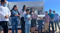 Tras haber perdido su casa por un socavón, familia poblana recibe una segunda oportunidad con una nueva vivienda