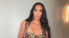 Kim Kardashian eleva la temperatura con bikini color nude para la portada de Sports Illustrated