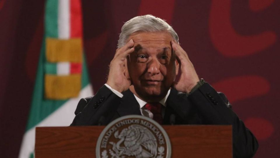 AMLO arremetió de nuevo contra la UNAM.