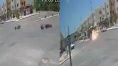 Motociclista muere tras chocar contra una motoneta e impactarse contra un poste; su moto explotó | VIDEO