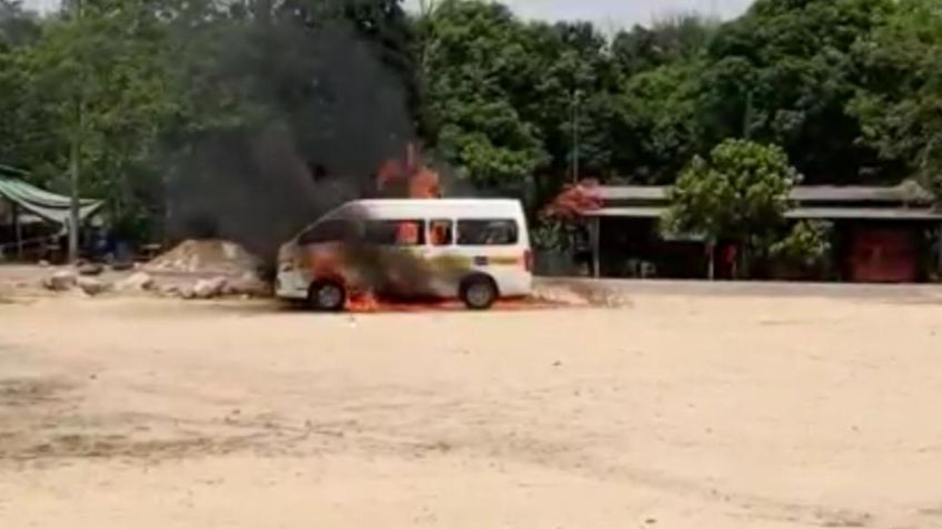 Incendian camioneta y exigen 12 mdp para liberar a maestros del Conalep en Oaxaca