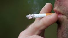 El truco casero para quitar el olor a cigarrillo de la ropa sin lavarla