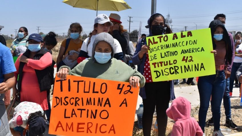 Migrantes en Tijuana se manifiestan contra discriminación por "Título 42"