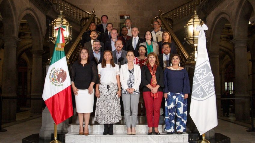 Claudia Sheinbaum sostiene reunión de cabildo con alcaldesas y alcaldes de la CDMX