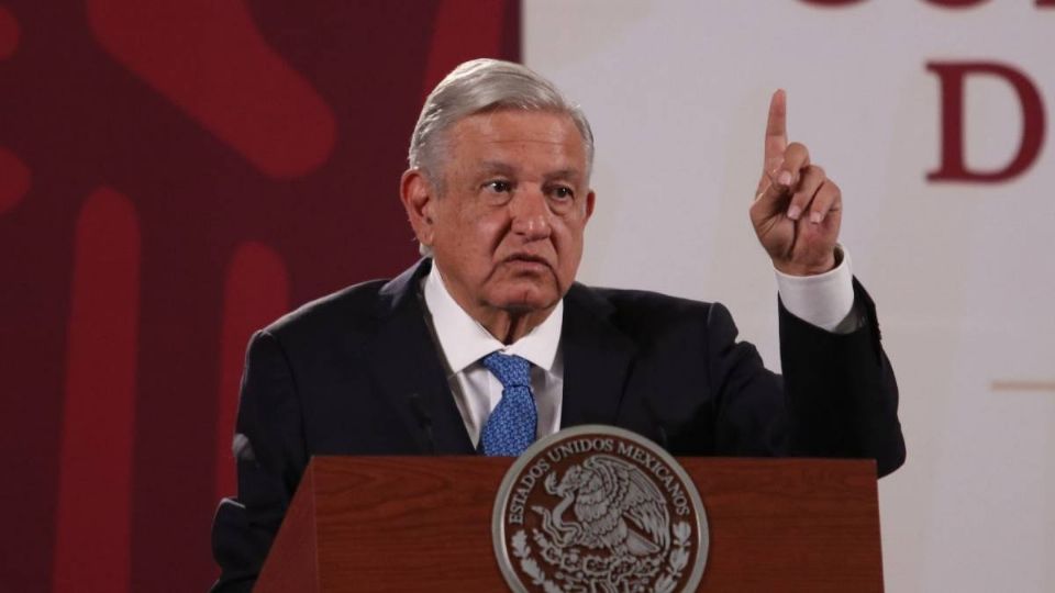 AMLO asegura tener esperanza de que Joe Biden cambie las 'viejas políticas'.