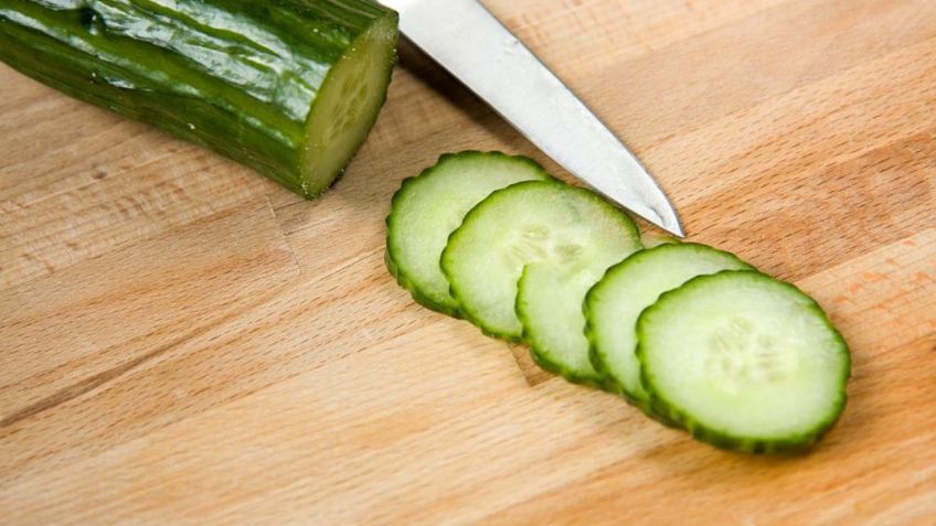 Los increíbles beneficios de tomar jugo de pepino y apio por las noches