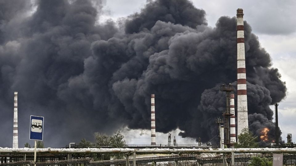 DONBÁS. Una refinería fue atacada a las afueras de la ciudad de Lysychans'k