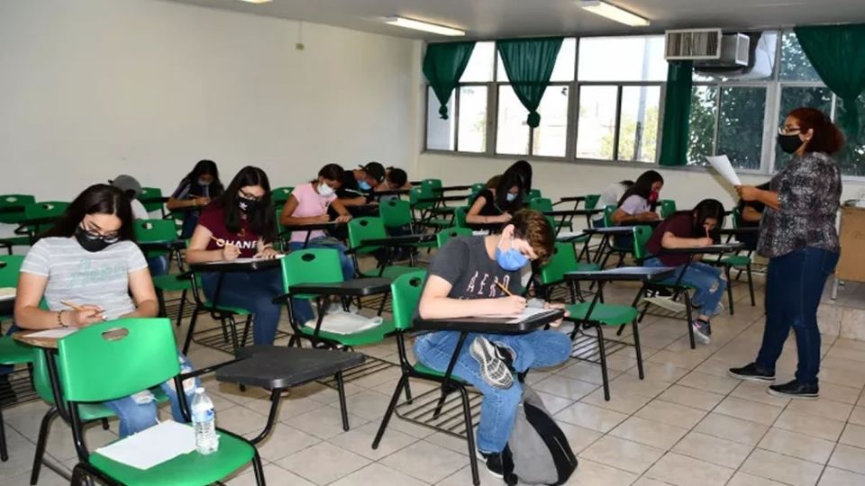 Los estudiantes de educación media superior puede acceder a este tipo de becas mensuales.