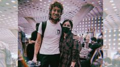 Chica pierde su vuelo por sobreventa de Aeroméxico pero ¡conoce a The Strokes!