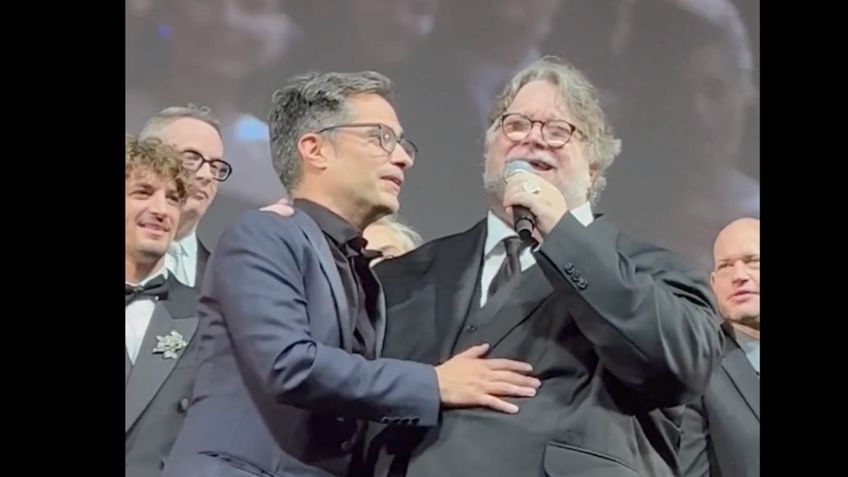 Guillermo del Toro y Gael García se echan palomazo en Cannes con canción de José Alfredo Jiménez ¡ajajay! | VIDEO