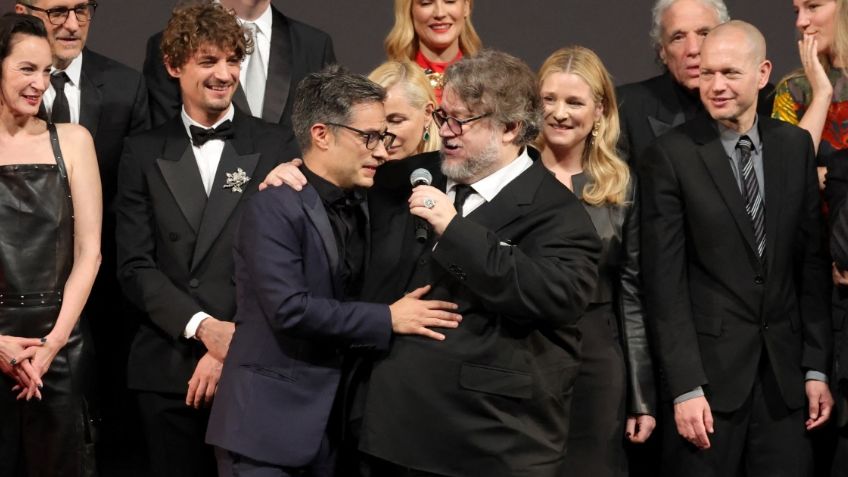 Guillermo del Toro y Gael García se echan palomazo en Cannes con canción de José Alfredo Jiménez ¡ajajay! | VIDEO