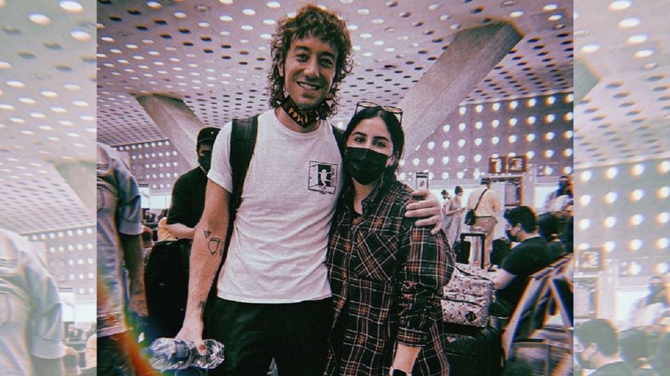 Karla conoció a los integrantes de The Strokes en un vuelo a Guadalajara