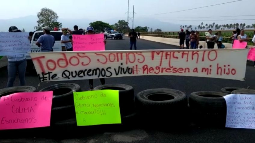 Madre de menor desaparecido en Colima mantiene bloqueo en límites con Michoacán