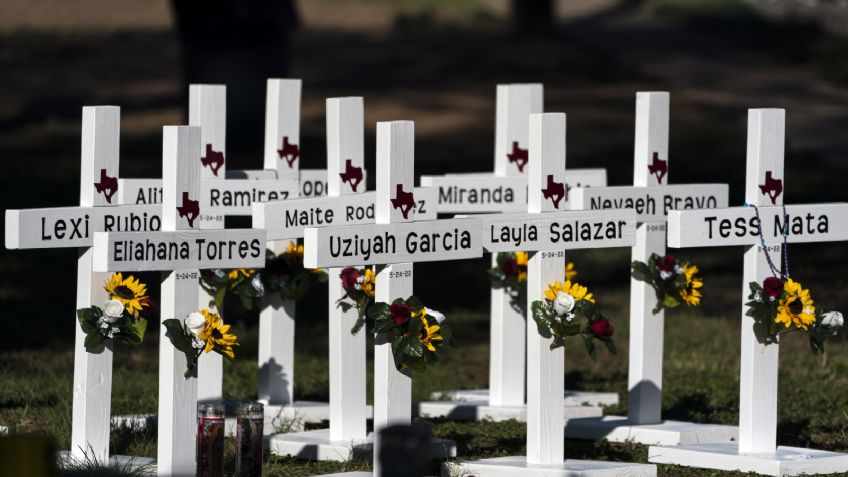 “¡Entren! ¡Entren!”: revelan que más de 150 policías tardaron UNA HORA en enfrentar al autor de la masacre de Texas y su AR-15