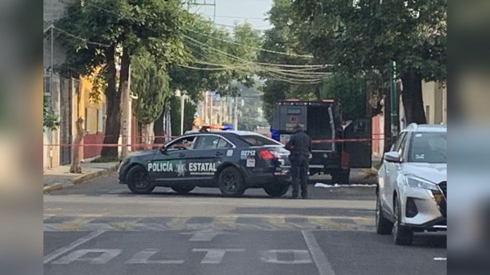 Estos hechos delictivos dejaron un saldo de al menos dos custodios heridos, uno de ellos de gravedad.