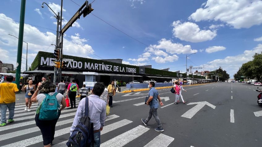 Sandra Cuevas borró más murales en la Cuauhtémoc; quitó el del Mercado Martínez de la Torre