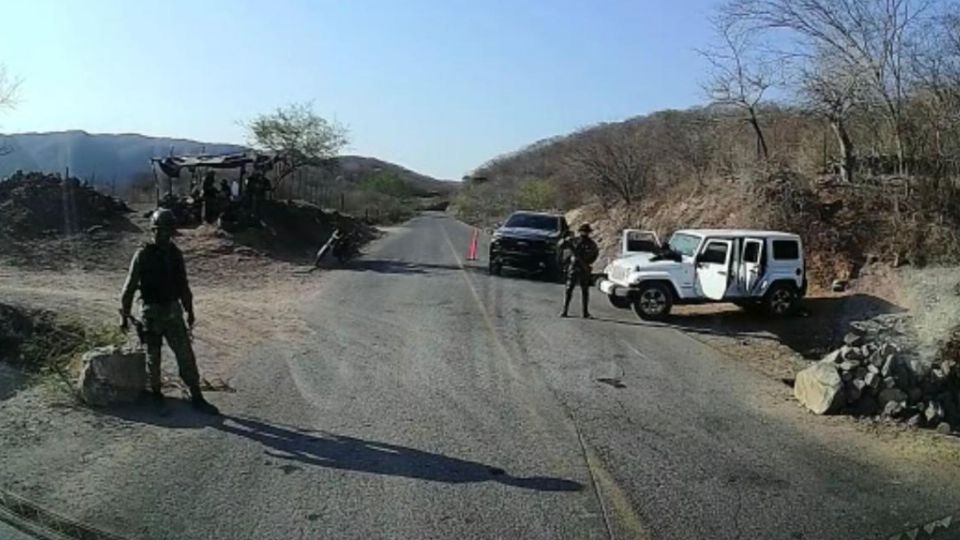 El presidente arribó a la zona en helicóptero de la Fuerza Aérea.