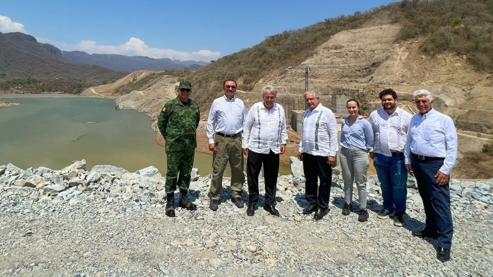 'Las dos presas se van a equipar para que funcionen como hidroeléctricas'