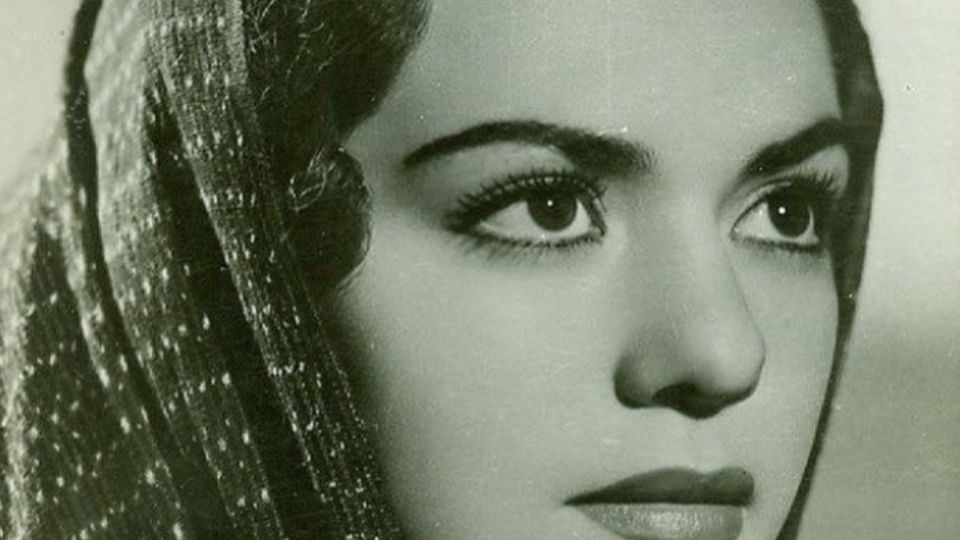 María Victoria Ledesma Cuevas, conocida artísticamente como Rosa de Castilla, fue una cantante y actriz mexicana del Cine de Oro