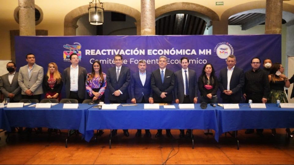 Su gobierno tiene una bolsa de trabajo con 2 mil 330 vacantes