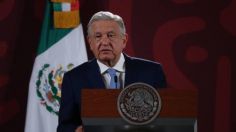 AMLO firma decreto para prohibir vapeadores y cigarros electrónicos